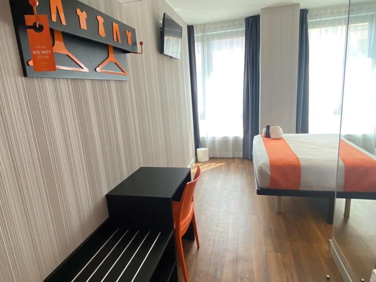 Easyhotel Lisbon Exterior photo