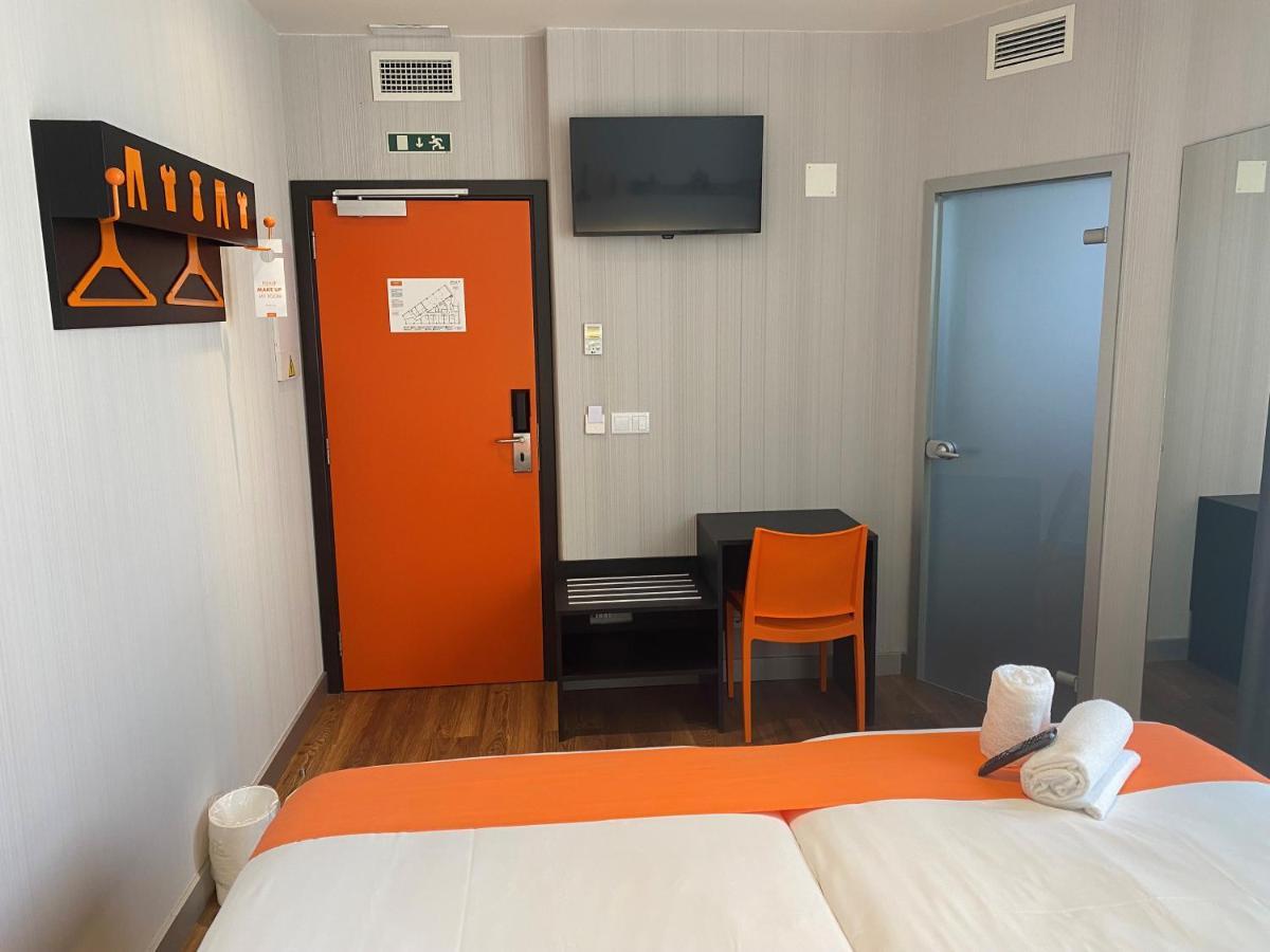 Easyhotel Lisbon Exterior photo