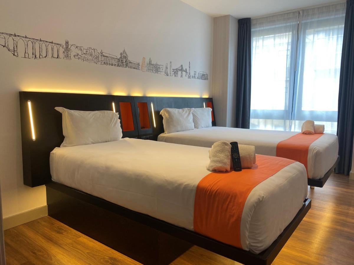 Easyhotel Lisbon Exterior photo