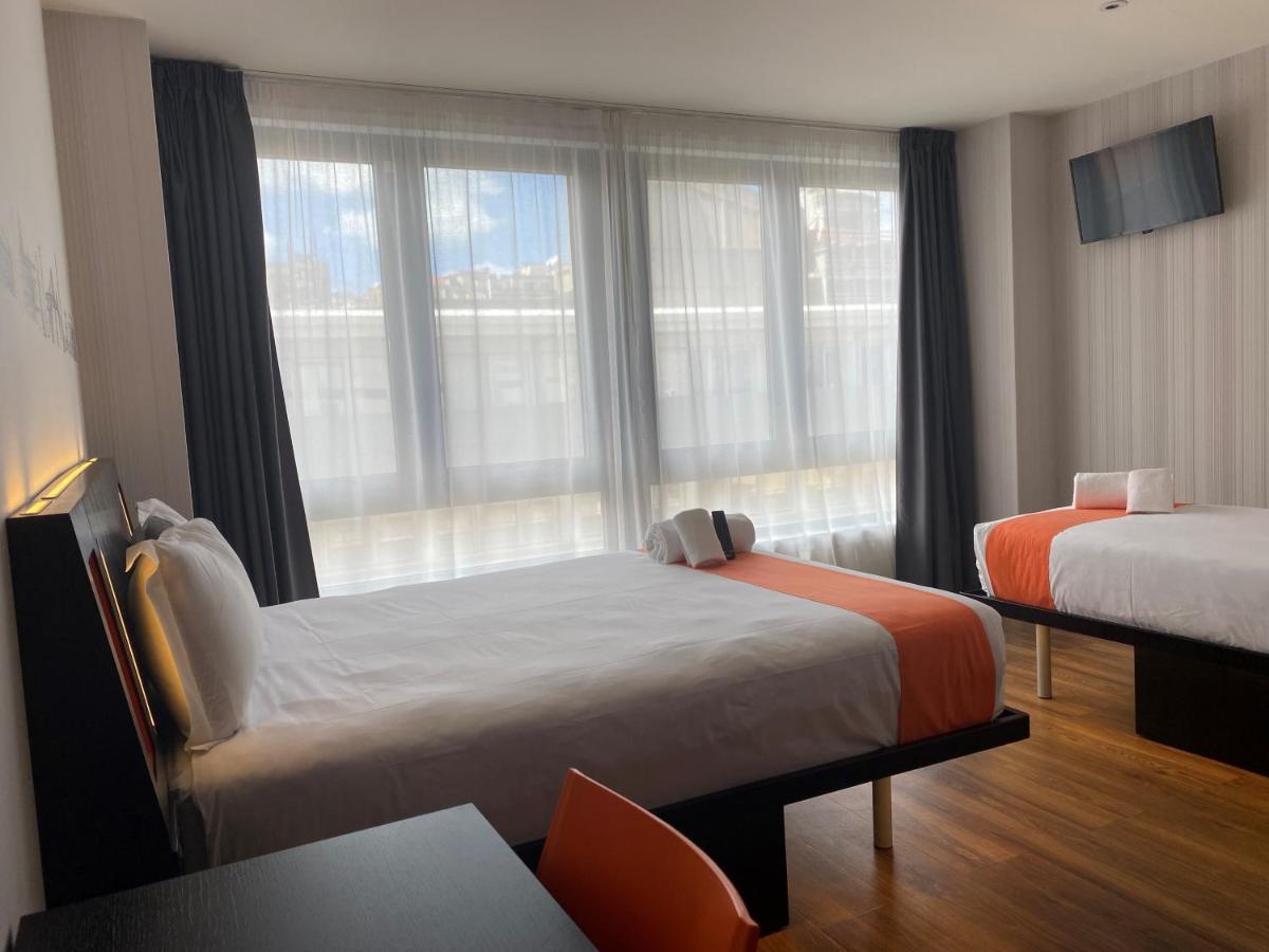 Easyhotel Lisbon Exterior photo