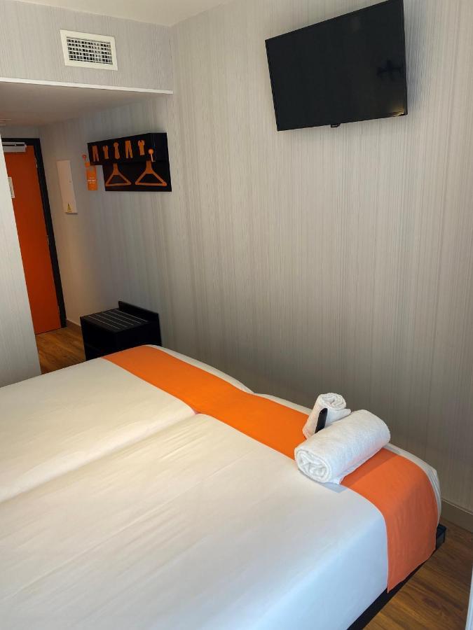 Easyhotel Lisbon Exterior photo