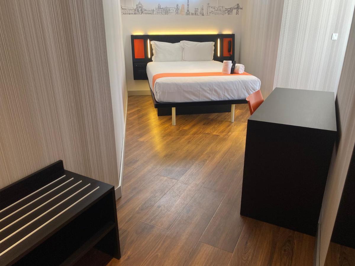 Easyhotel Lisbon Exterior photo