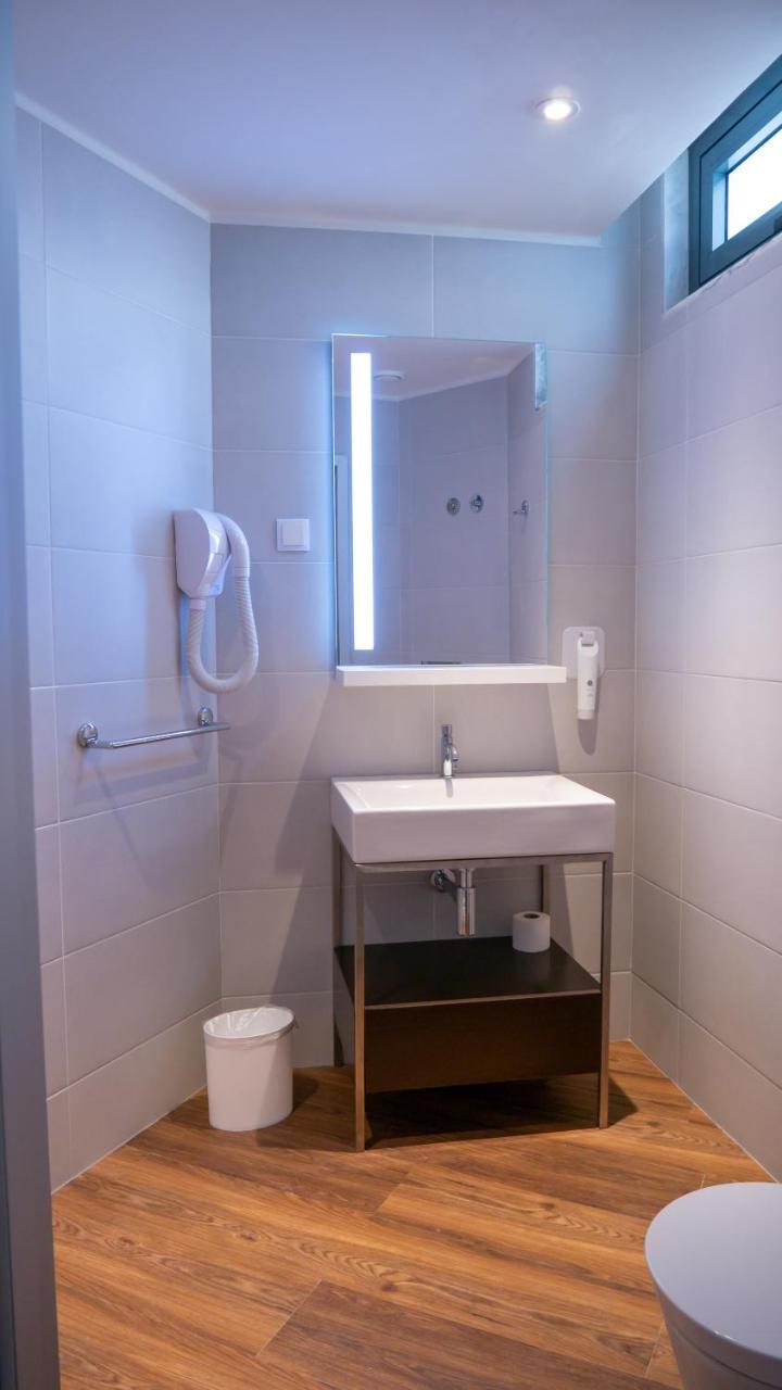 Easyhotel Lisbon Exterior photo