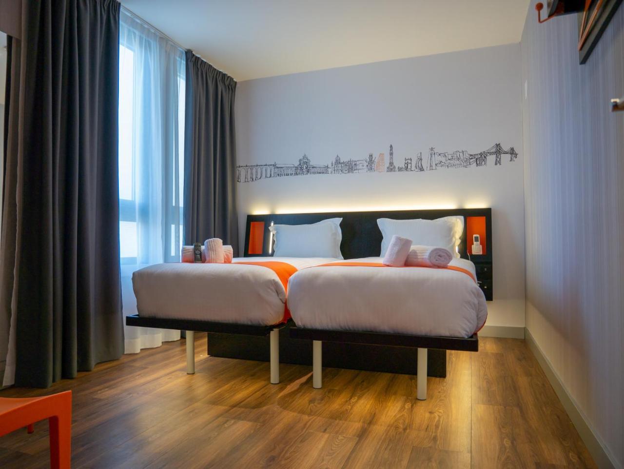 Easyhotel Lisbon Exterior photo