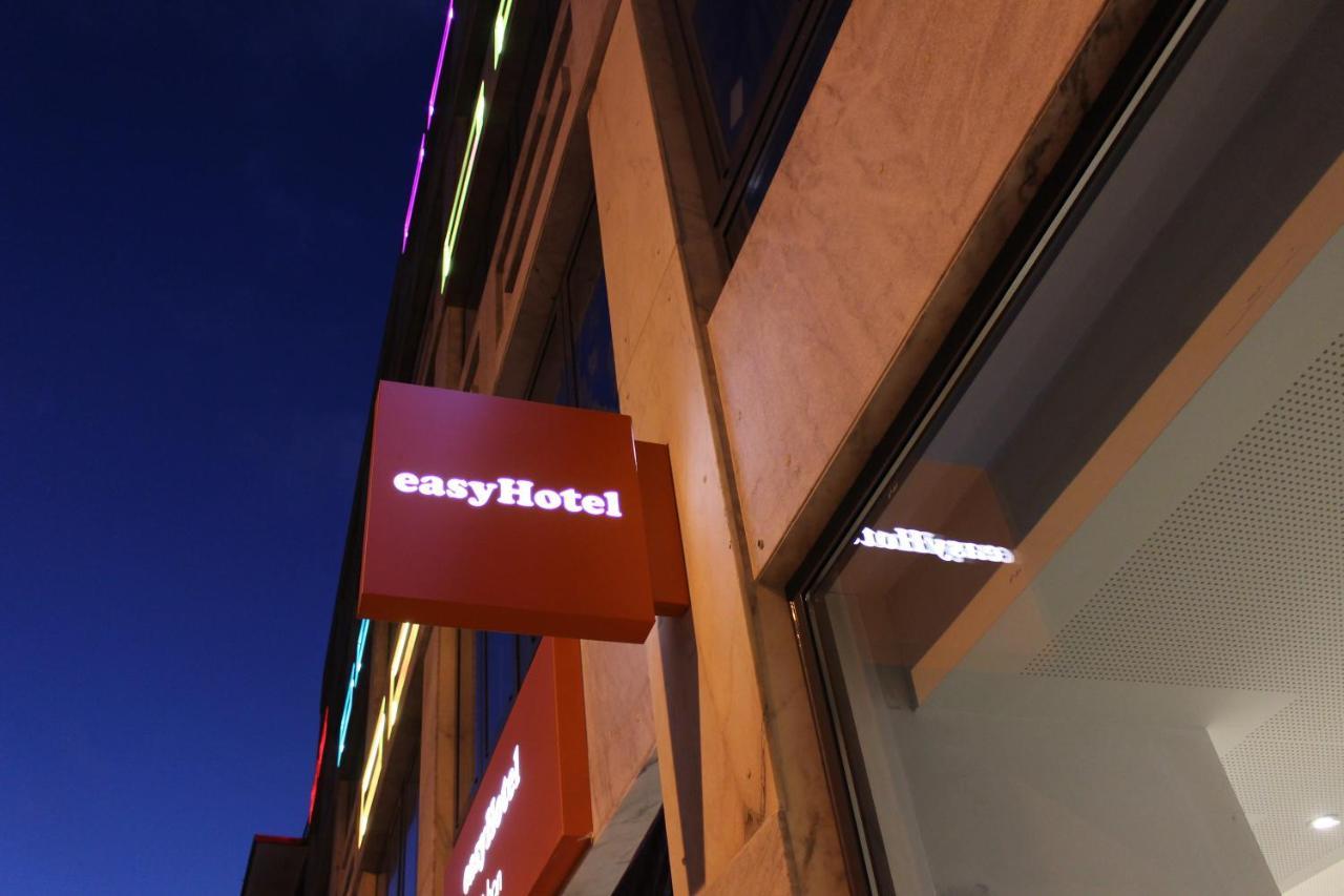 Easyhotel Lisbon Exterior photo